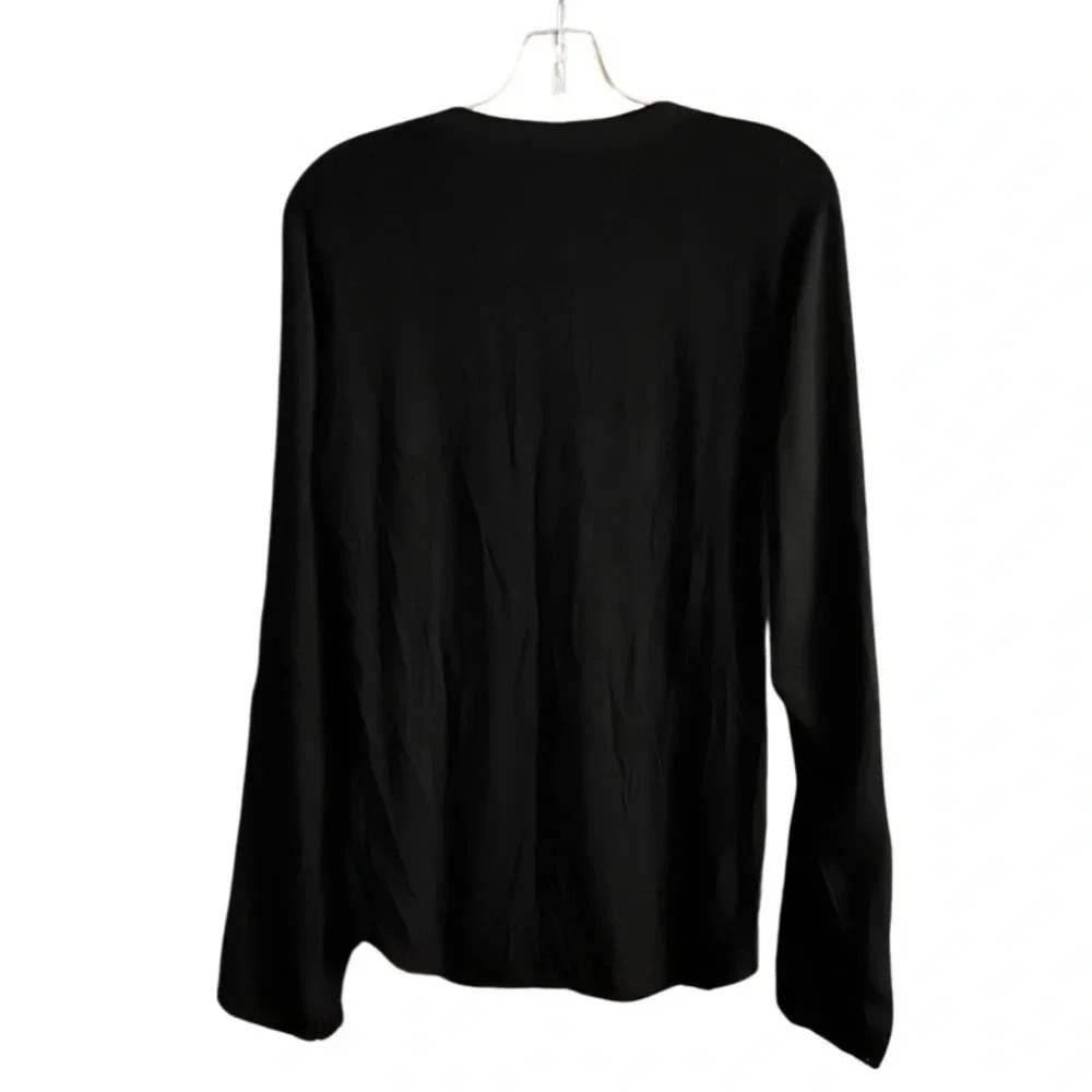Maurices top size XL - Picture 2 of 4